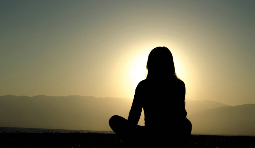 How Does Ovarian Health Affect Menopause Delay?